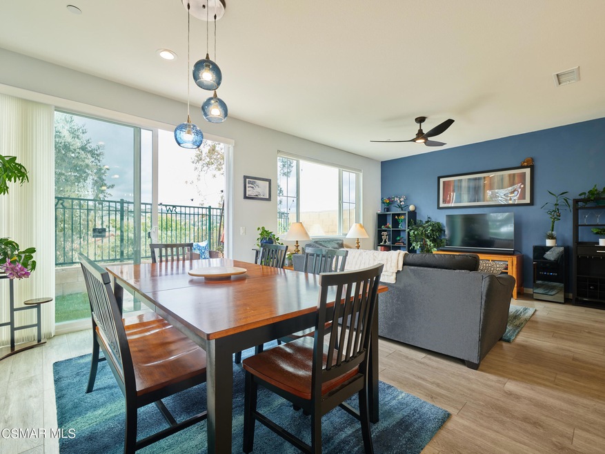 Family Rm - Dining Area