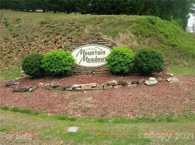 122 Hidden Knoll Dr unit 44, Hendersonville, NC 28792 - photo 1