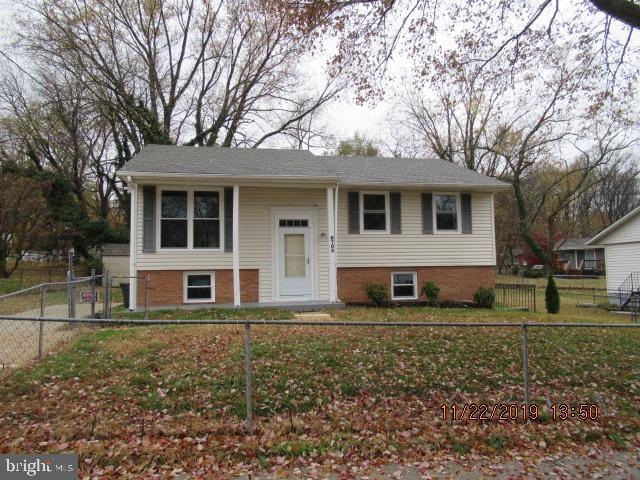 6705 Wilburn Dr, Capitol Heights, MD 20743 - photo 1