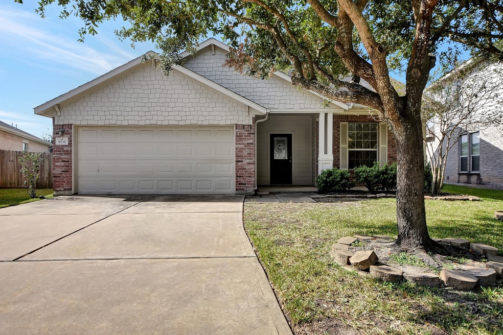 9247 Taftsberry Dr, Houston, TX 77095 - photo 1