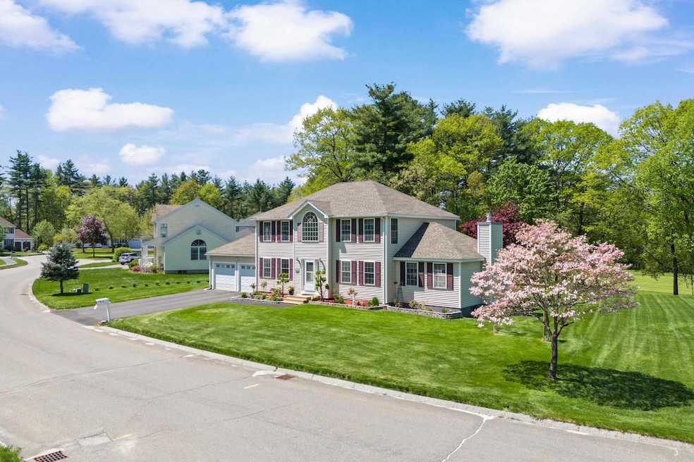 71 Sousa Blvd, Hudson, NH 03051 - photo 1