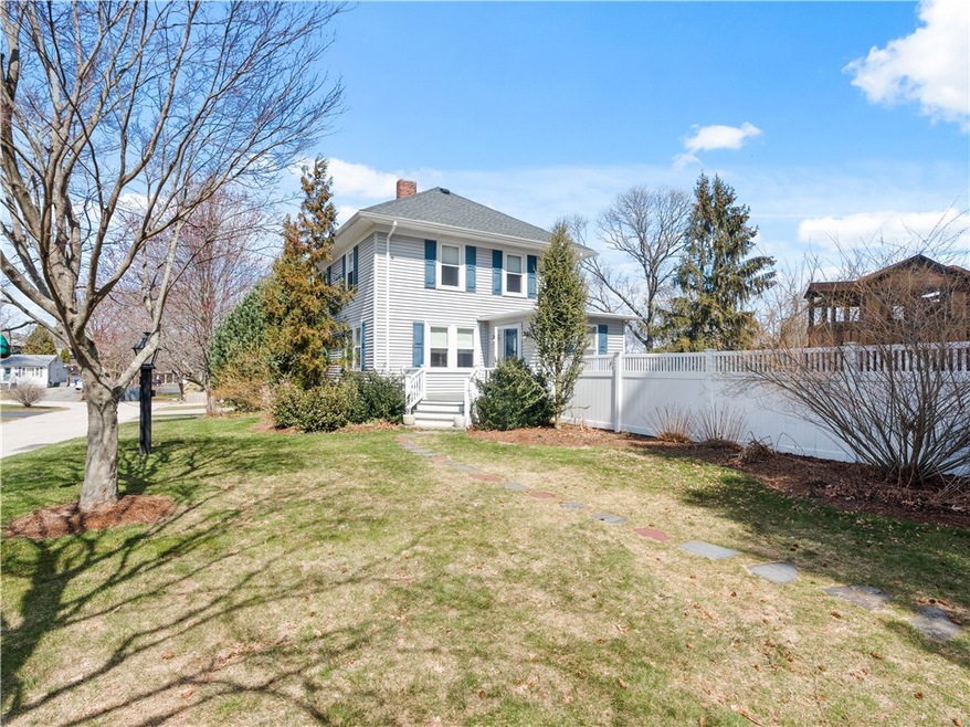 44 Arnold St, Riverside, RI 02915 - photo 1