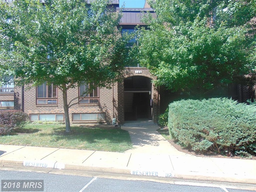 122 Roberts Ln unit 201, Alexandria, VA 22314 - photo 1