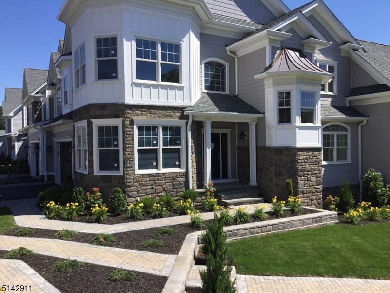 27 Park View Dr, Warren, NJ 07059 - photo 1