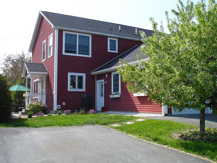 55 Brick House Ln, White River Junction, VT 05001 - photo 1