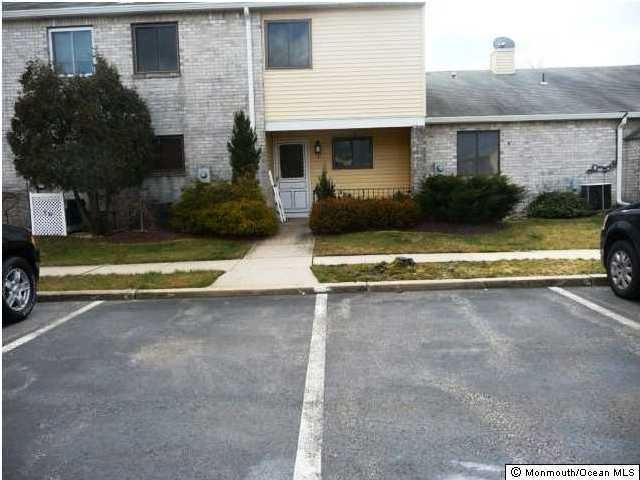 21 Victory Ct, Old Bridge, NJ 08857 - photo 1