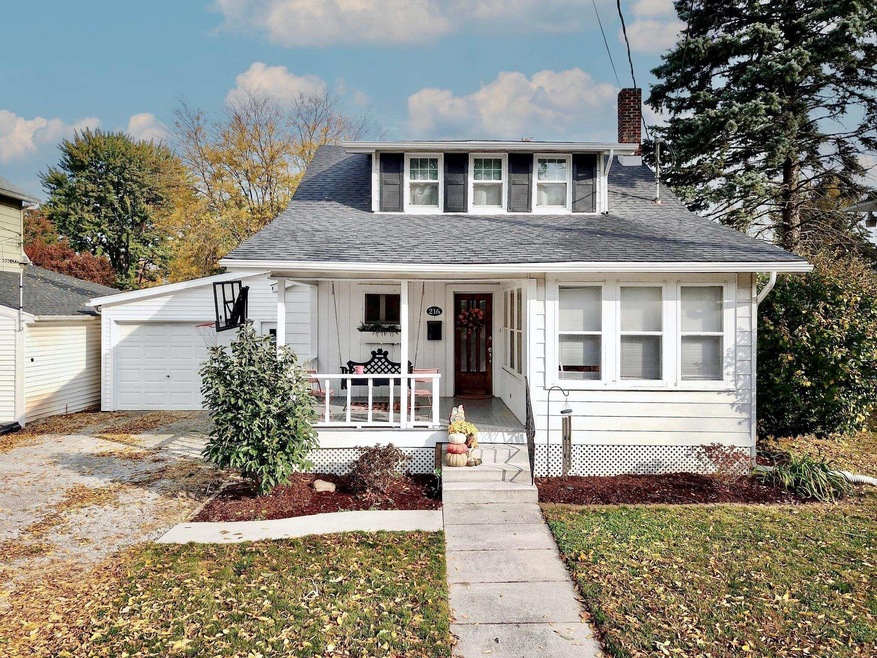 216 E 18th St, Auburn, IN 46706 - photo 1