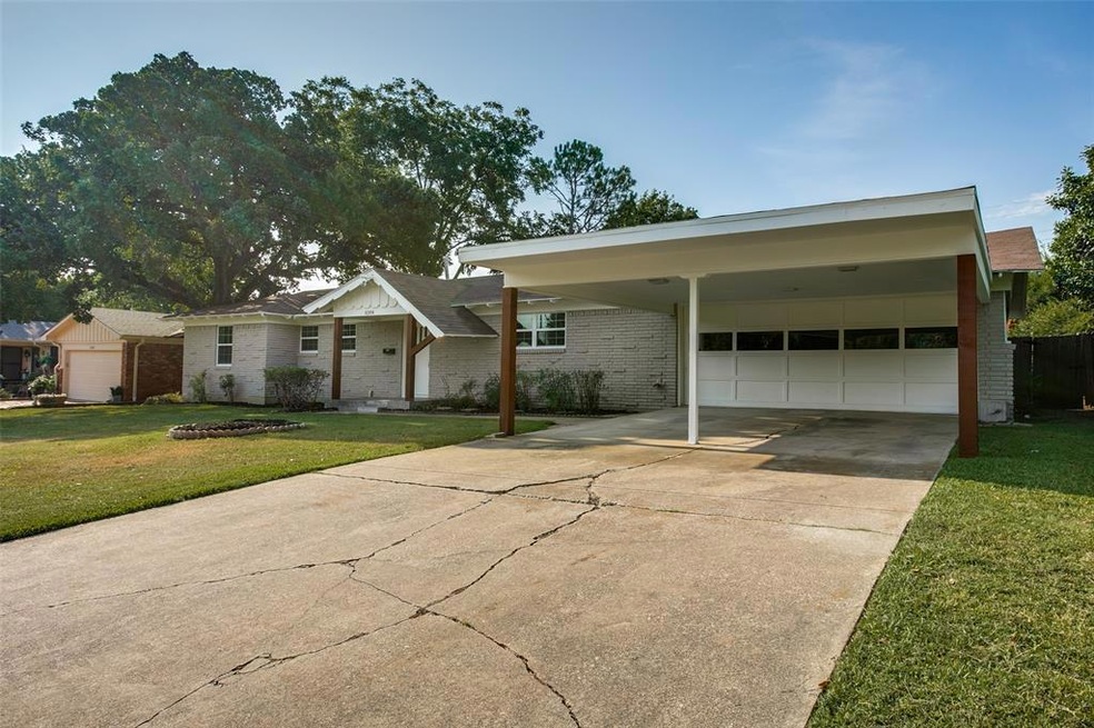 8304 Jerrie jo Dr, North Richland Hills, TX 76180 - photo 1