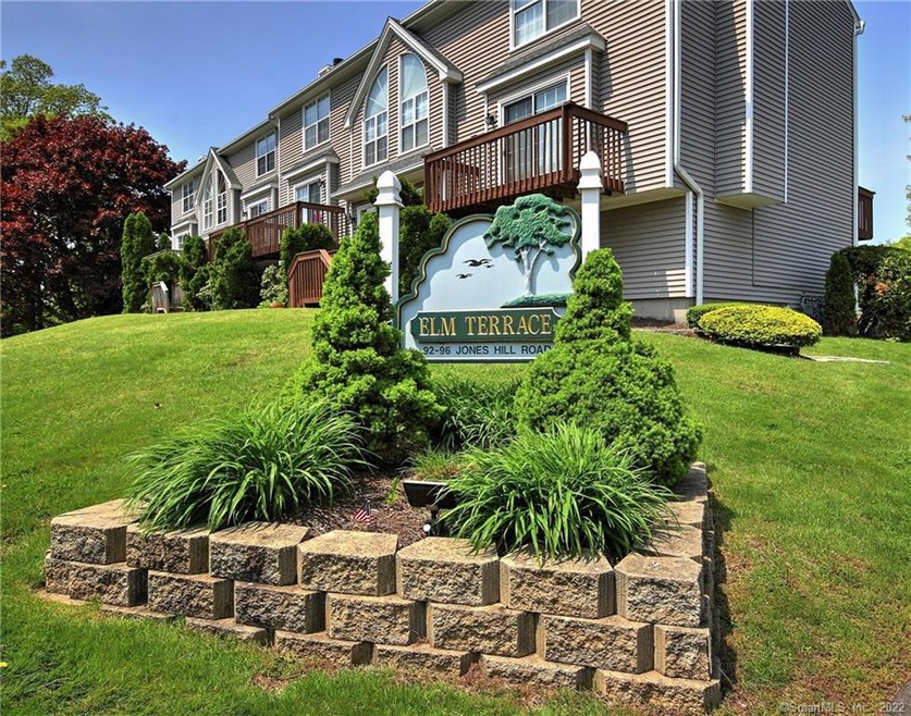 Welcome to the desirable Elm Terrace complex walki