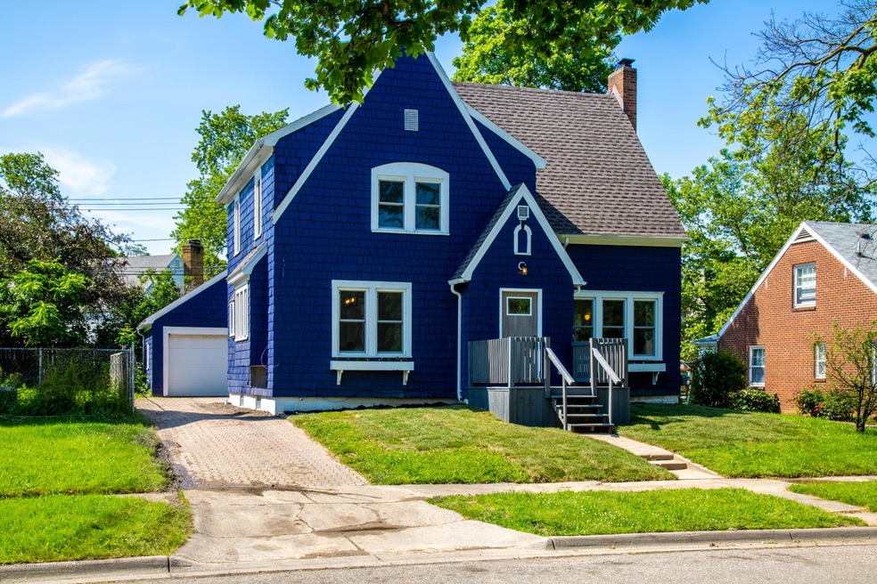 1610 Inverness Ave, Lansing, MI 48915 - photo 1