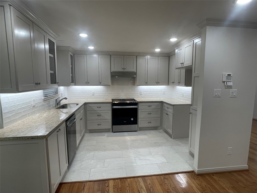 5127 Keystone St, Houston, TX 77021 - photo 1