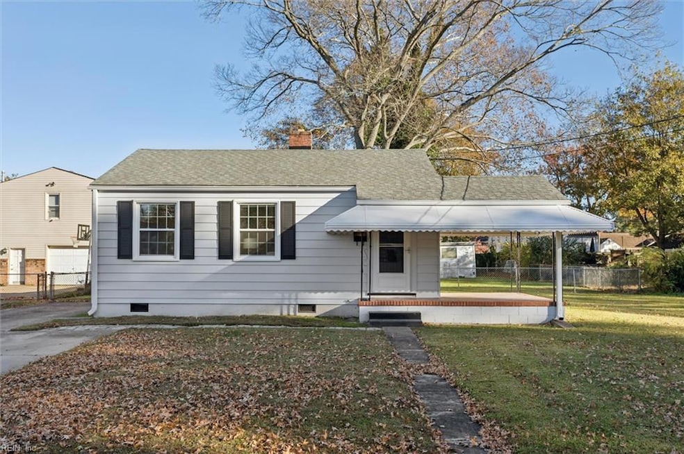 817 Jewell Ave, Portsmouth, VA 23701 - photo 1