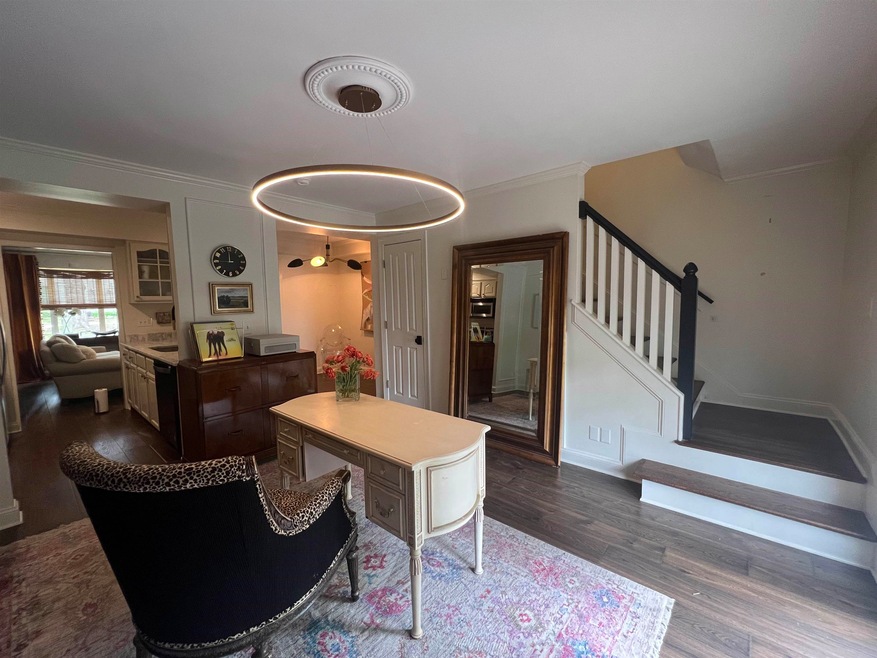 Perfect area to be used as a Dining Room or an Off