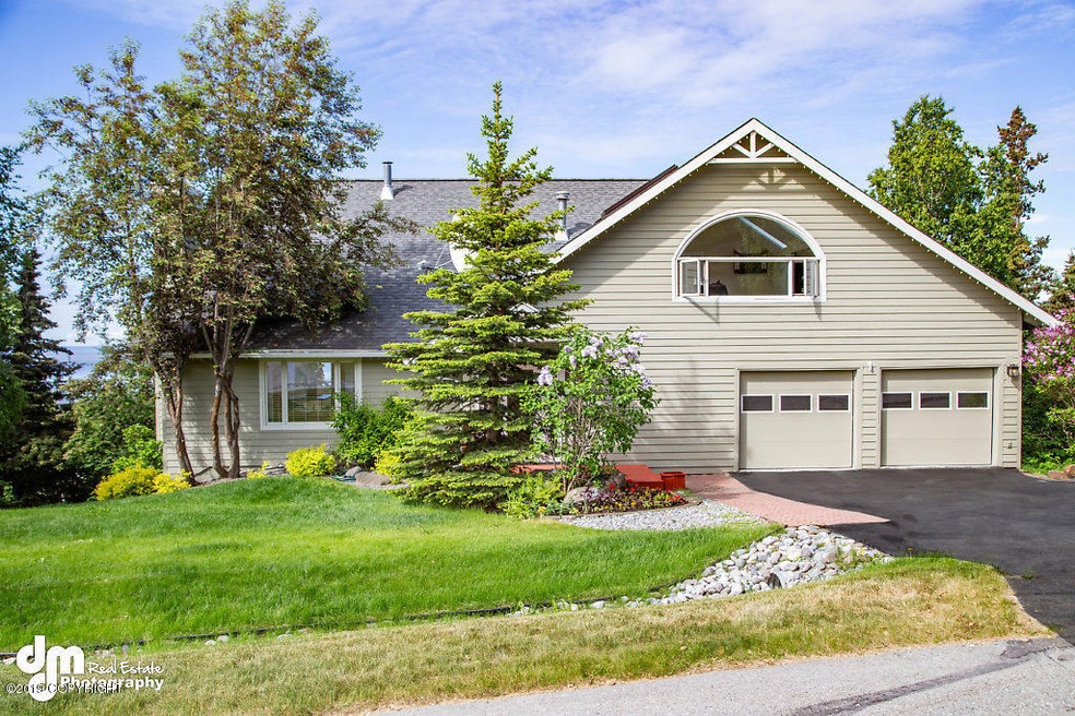 Exterior Front 0546-SMALL
