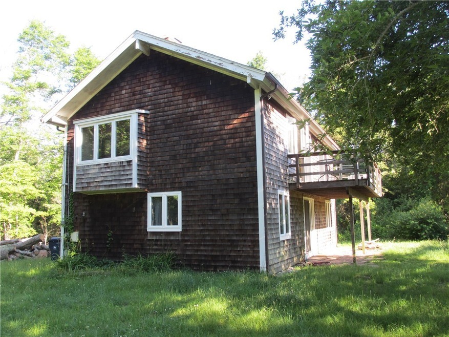 1480 Boston Neck Rd, Saunderstown, RI 02874 - photo 1