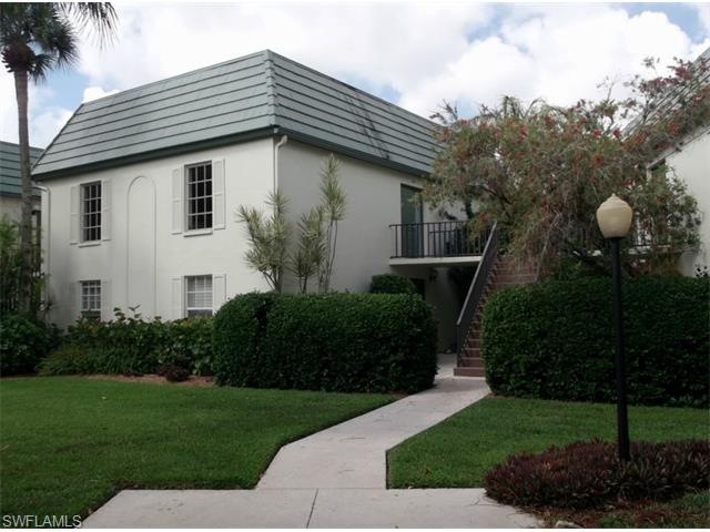 Private Entrance to 205 Bobolink Way