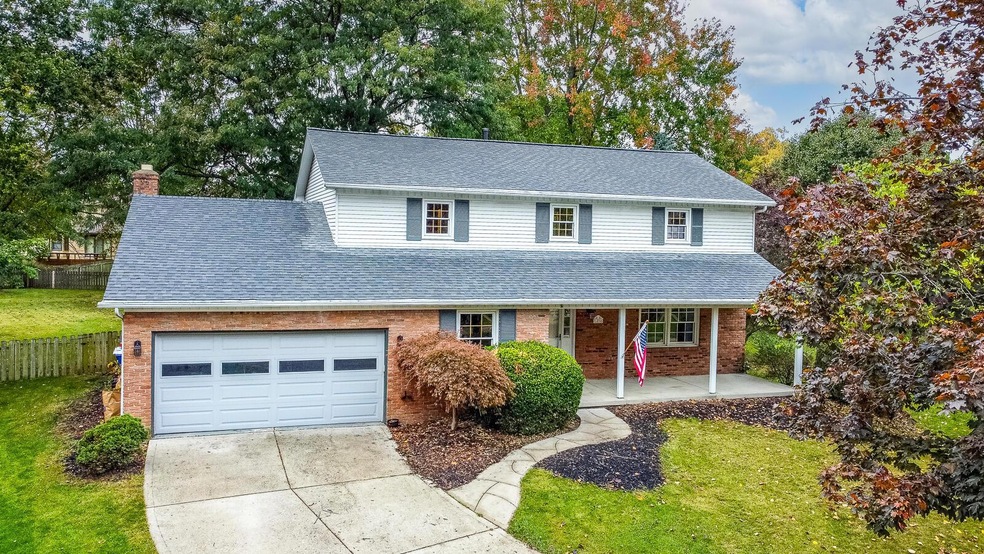 Large Worthington 2-Story