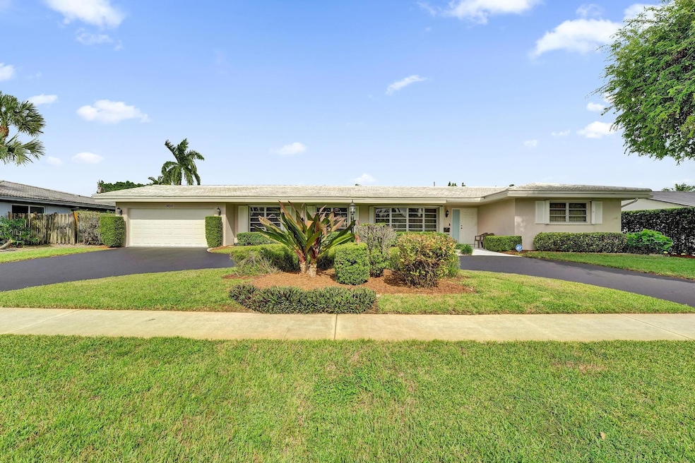 5011 Madison St, Hollywood, FL 33021 - photo 1