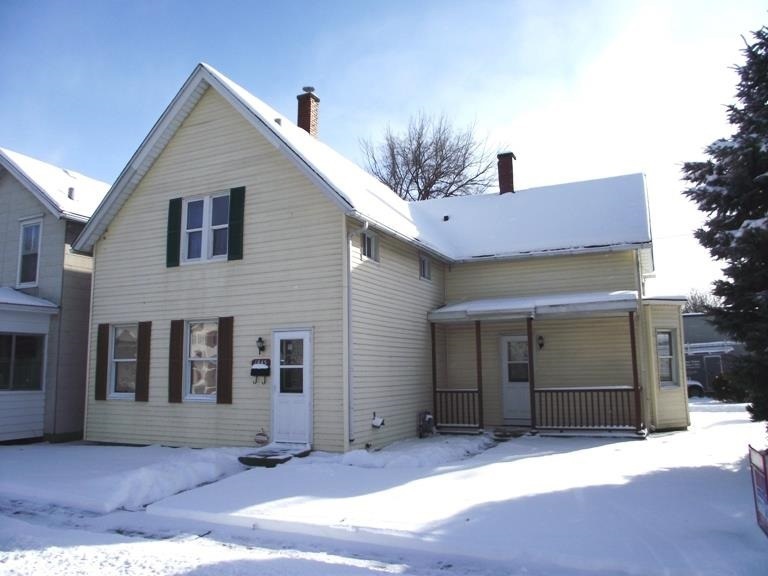 1845 W 4th St, Davenport, IA 52802 - photo 1
