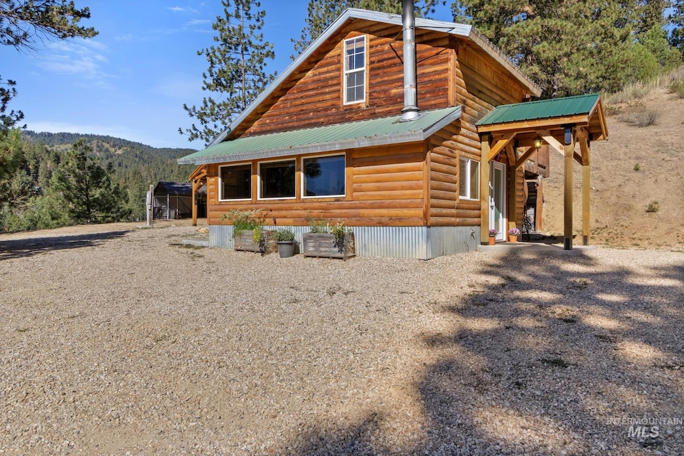 Pending $399,000 • Co-Listing Agent