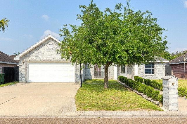 845 Shannon Ave, Alamo, TX 78516 - photo 1