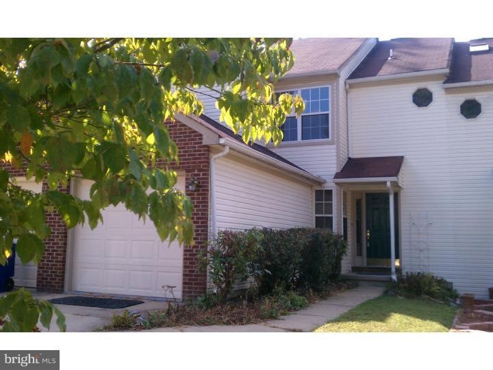 8 Ellendale Ct, Bear, DE 19701 - photo 1