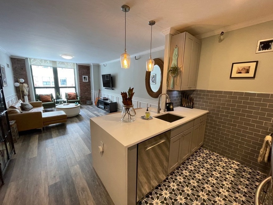 Parris Landing unit 4103, Charlestown, MA 02129 - photo 1