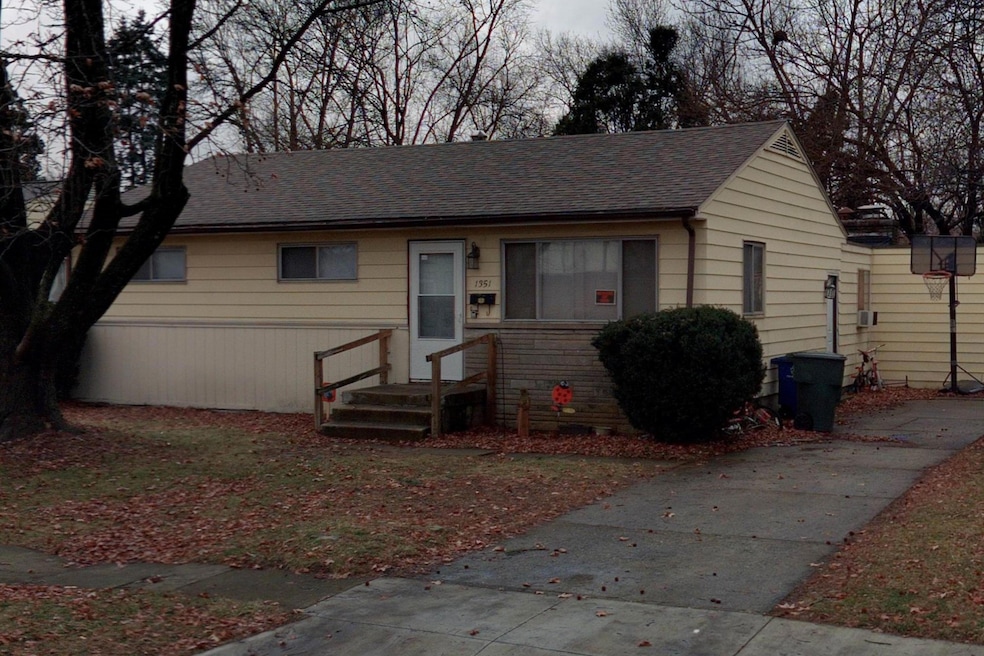 1351 Cunard Rd