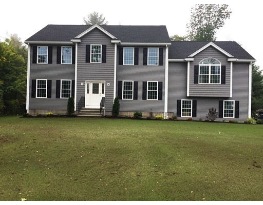 600 Pelham Rd, Dracut, MA 01826 - photo 1