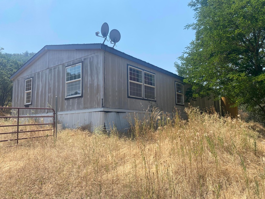 6285 Foley Ln, Central Point, OR 97502 - photo 1