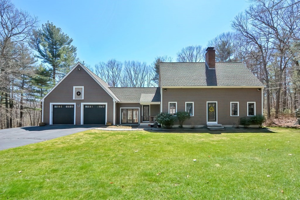 99 Ridge Rd, Upton, MA 01568 - photo 1