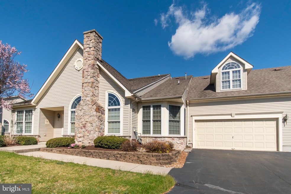 313 Starflower Ln unit V61, Langhorne, PA 19047 - photo 1