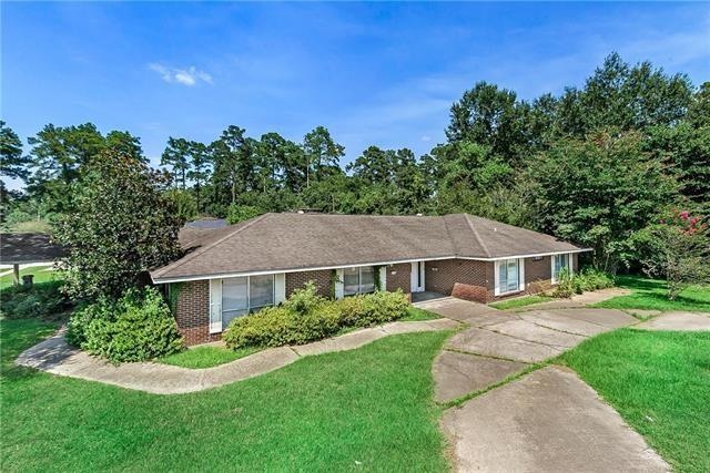 Home sitting on oversized lot