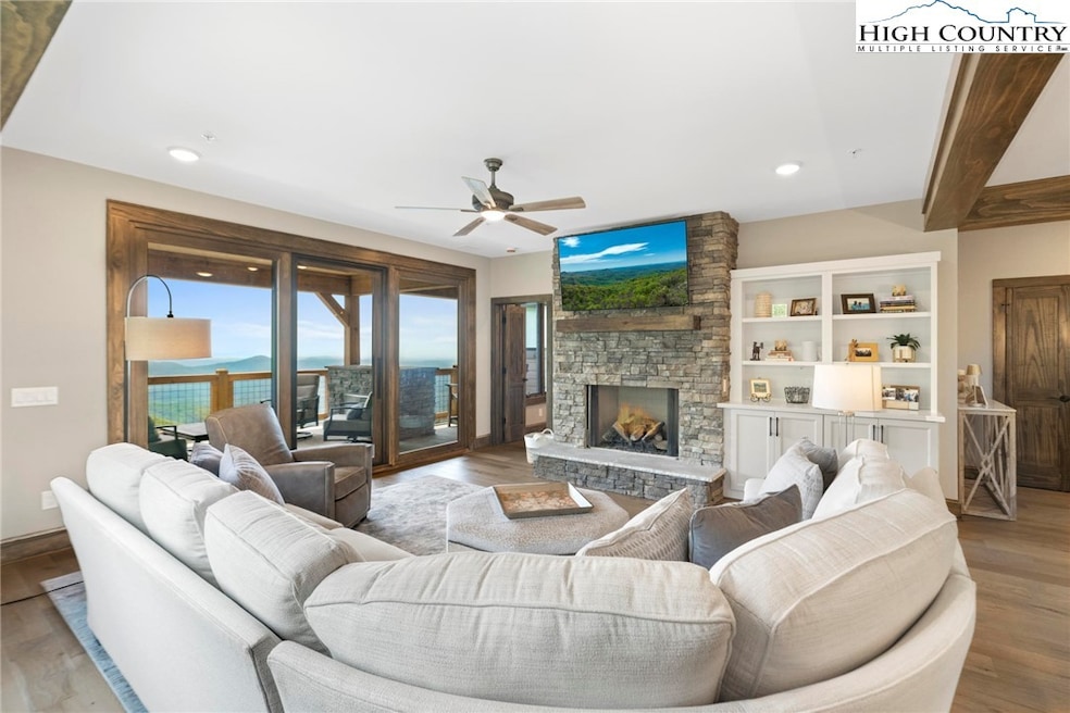 Pending $1,569,900