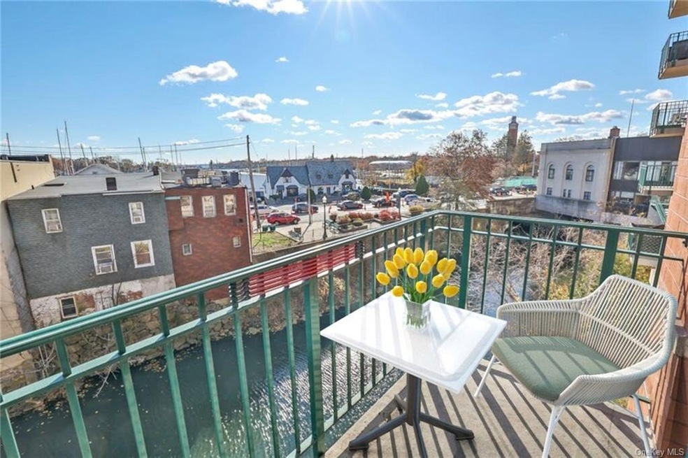 Welcome to the views of Unit #208
