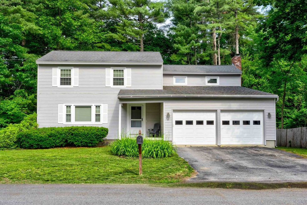 37 Wheaton Dr, Nashua, NH 03063 - photo 1