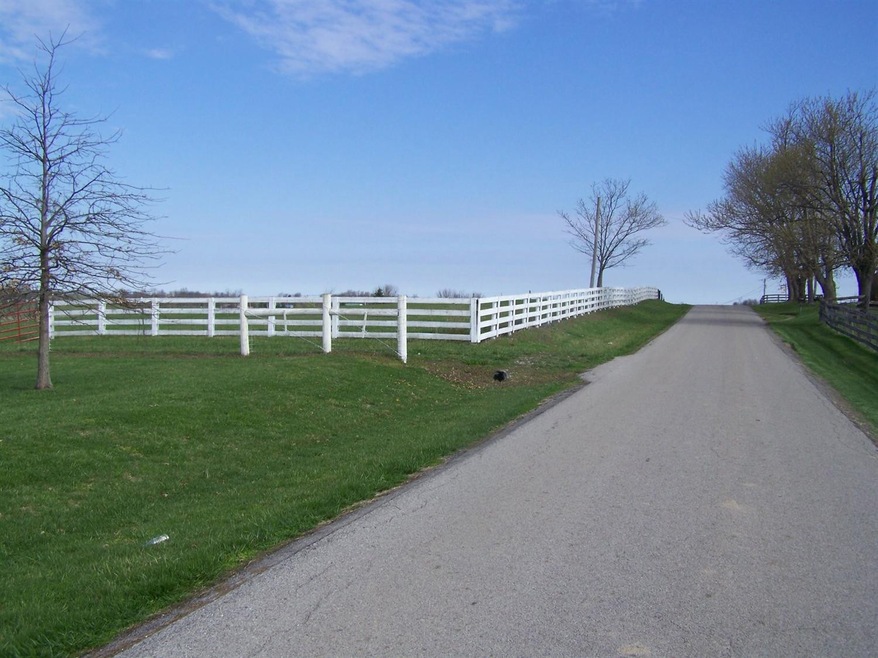 200 Cole Rd, Harrodsburg, KY 40330 - photo 1