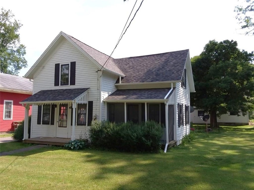 TOTALLY UNIQUE PROPERTY OFFERING A 1600 SQ. FT. 3 