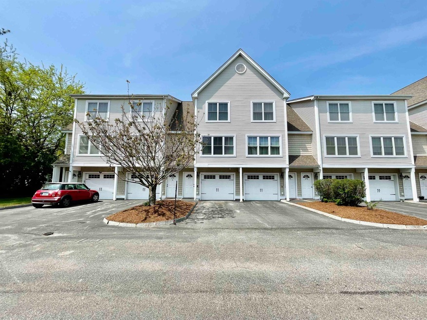 177 Silver St unit 3, Manchester, NH 03103 - photo 1