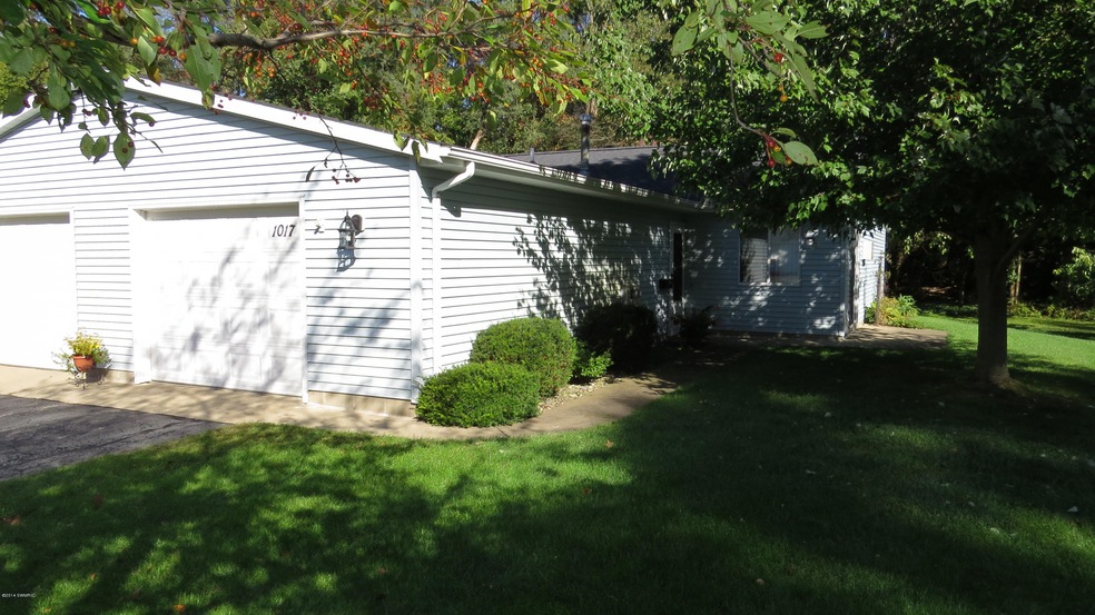 1017 Wedgewood 14056250