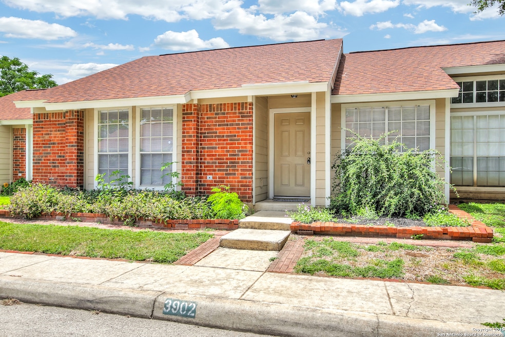 For Rent $1,450/month