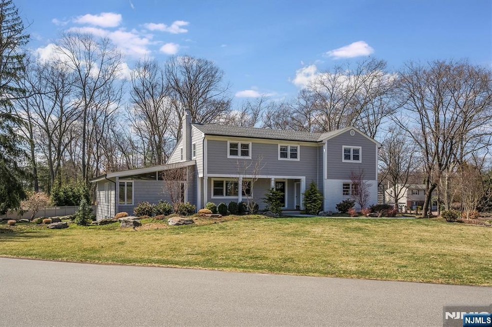 Sold $1,251,000 • Co-Listing Agent
