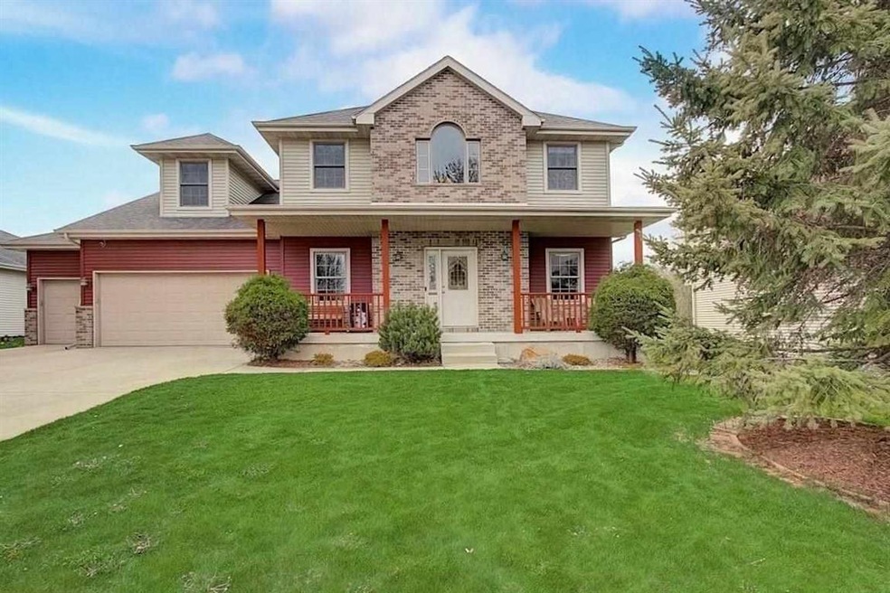 2793 Sunflower Dr, Fitchburg, WI 53711 - photo 1