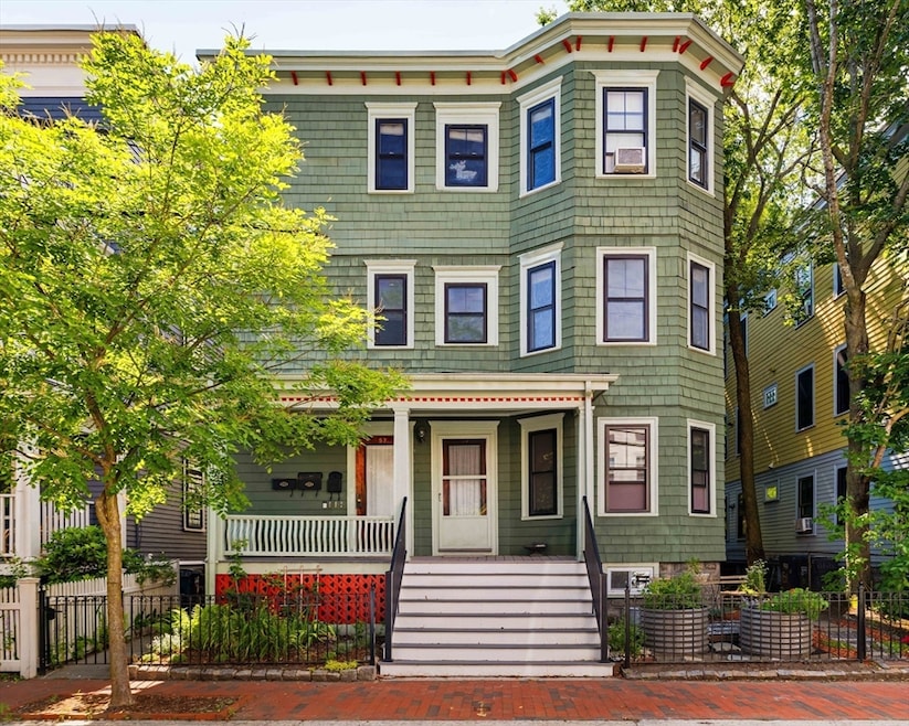 For Sale $925,000 • Co-Listing Agent