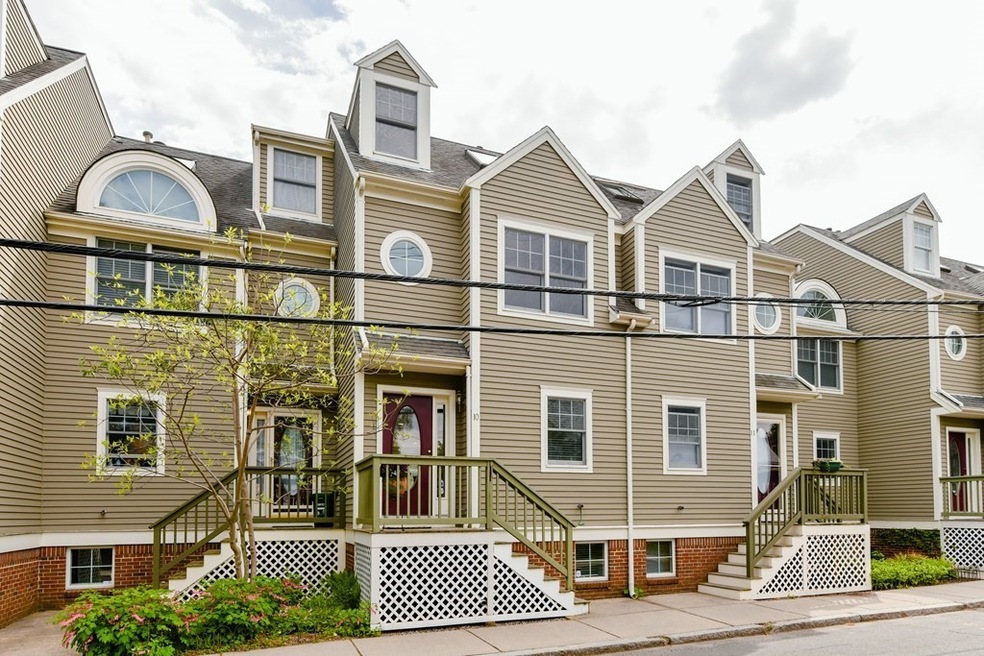 177 Pemberton St unit 10, Cambridge, MA 02140 - photo 1