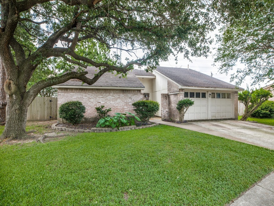 14002 Valley Grove Dr, Houston, TX 77066 - photo 1