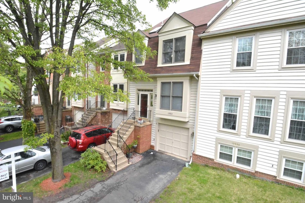 13922 Middle Creek Place, Centreville, VA 20121 - photo 1