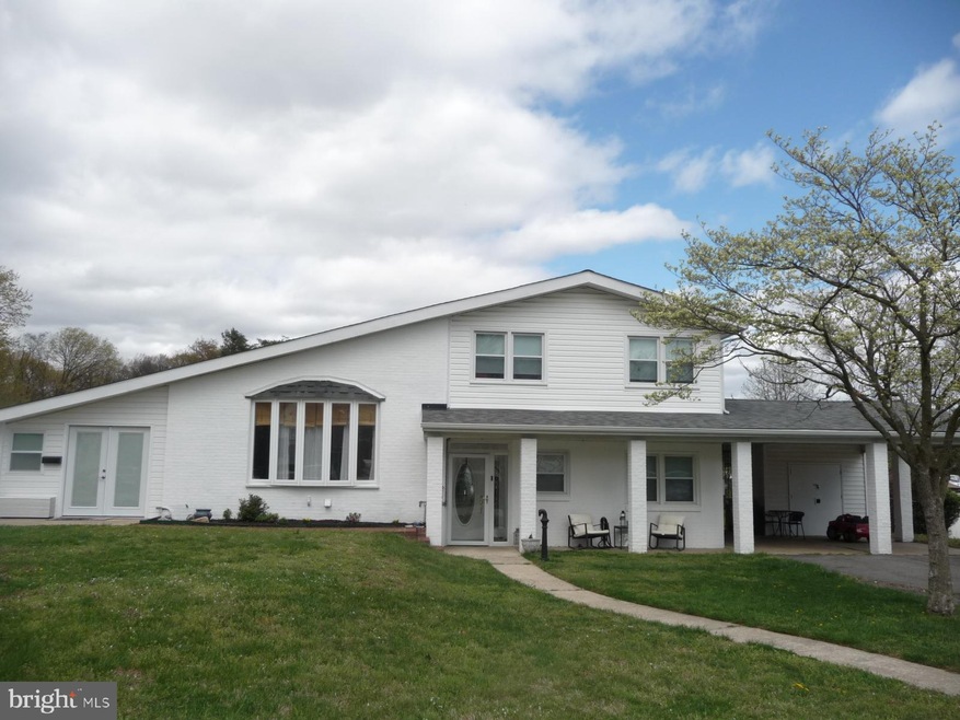 1218 Hillside Rd, Pasadena, MD 21122 - photo 1