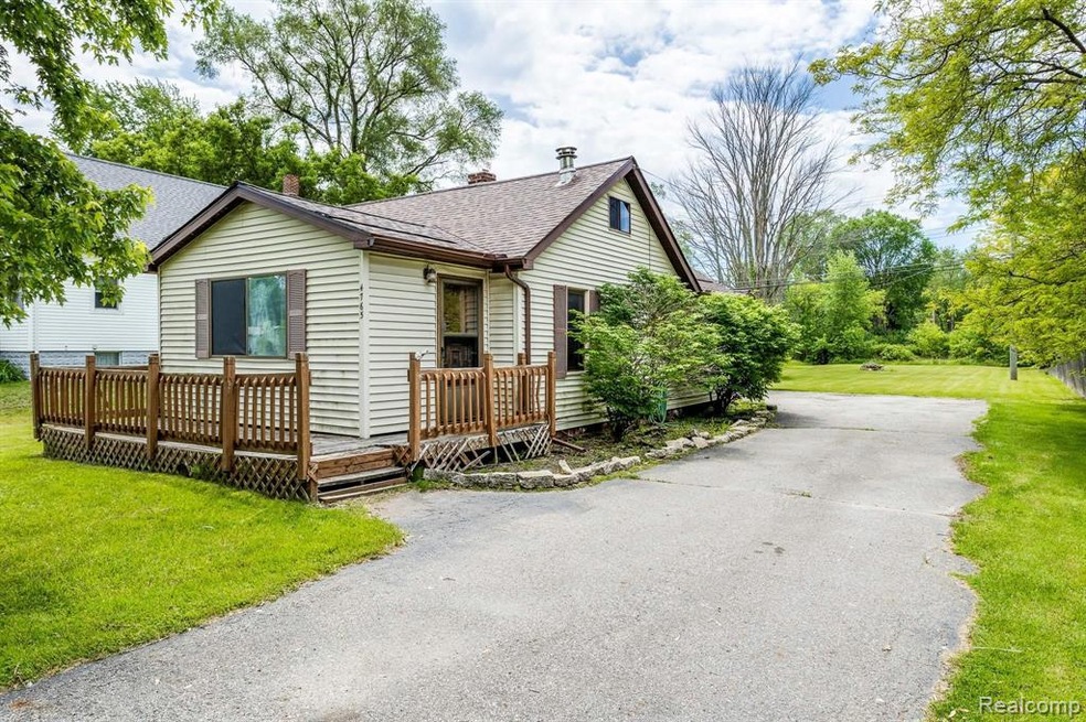 4765 Griswold Rd, Kimball, MI 48074 - photo 1