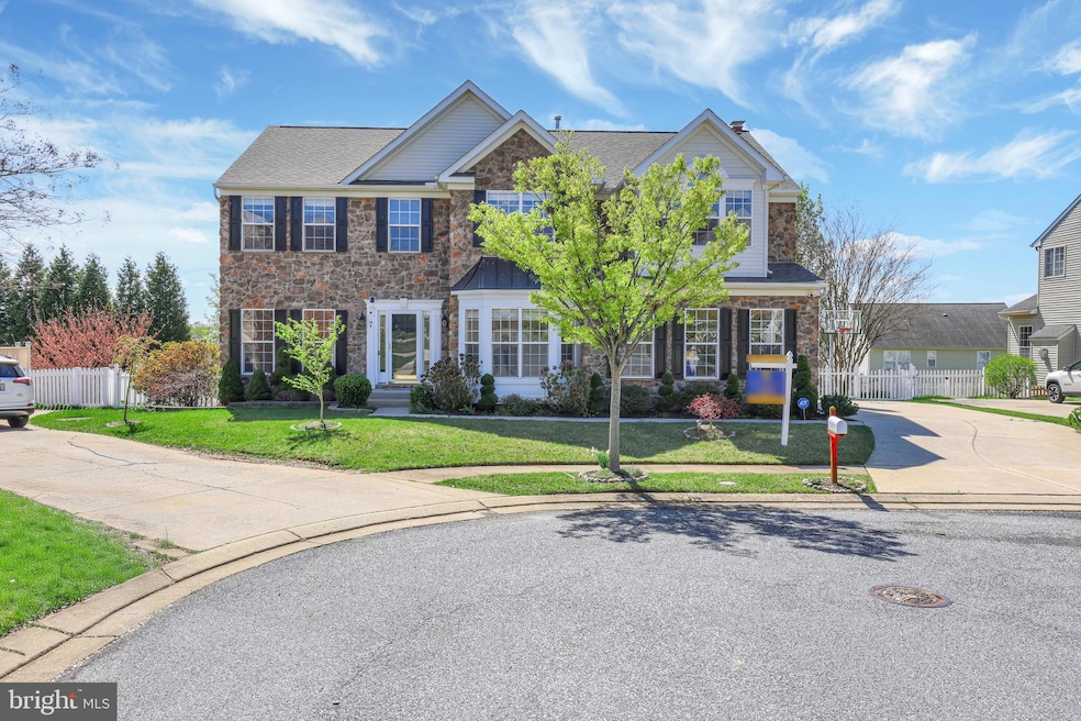 7 Autumn Glow Ct, Perry Hall, MD 21128 - photo 1